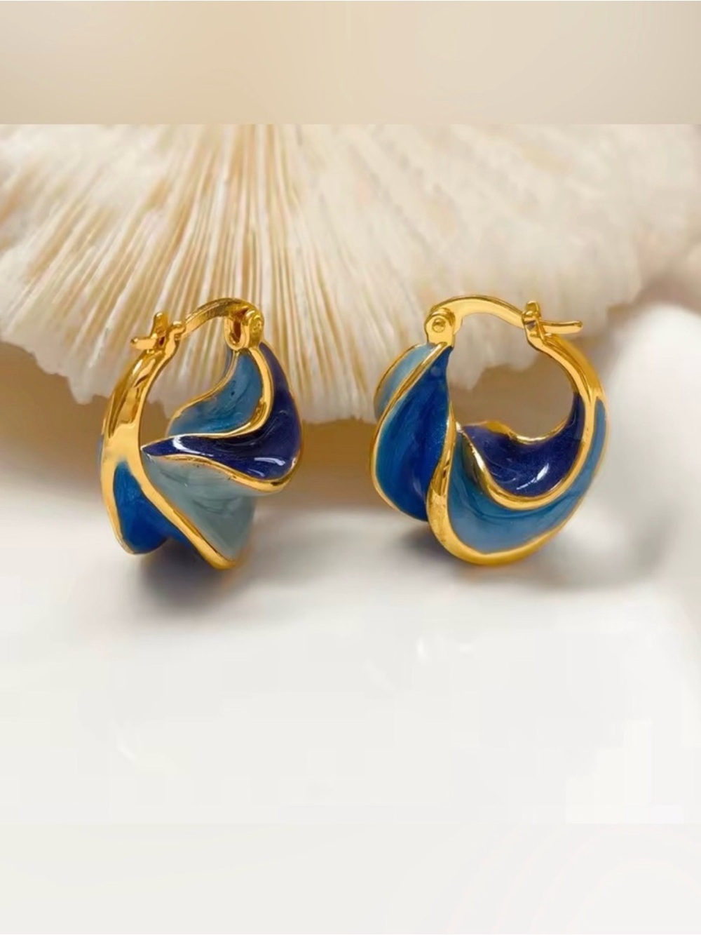 French Retro Enamel Glaze Spiral Drop Earrings Irregular Earring - Picture 1 of 5